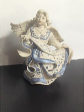 Sarah's Angels "Love" Figurine - Non-Musical Angel with Blue Lattice Trim #30432